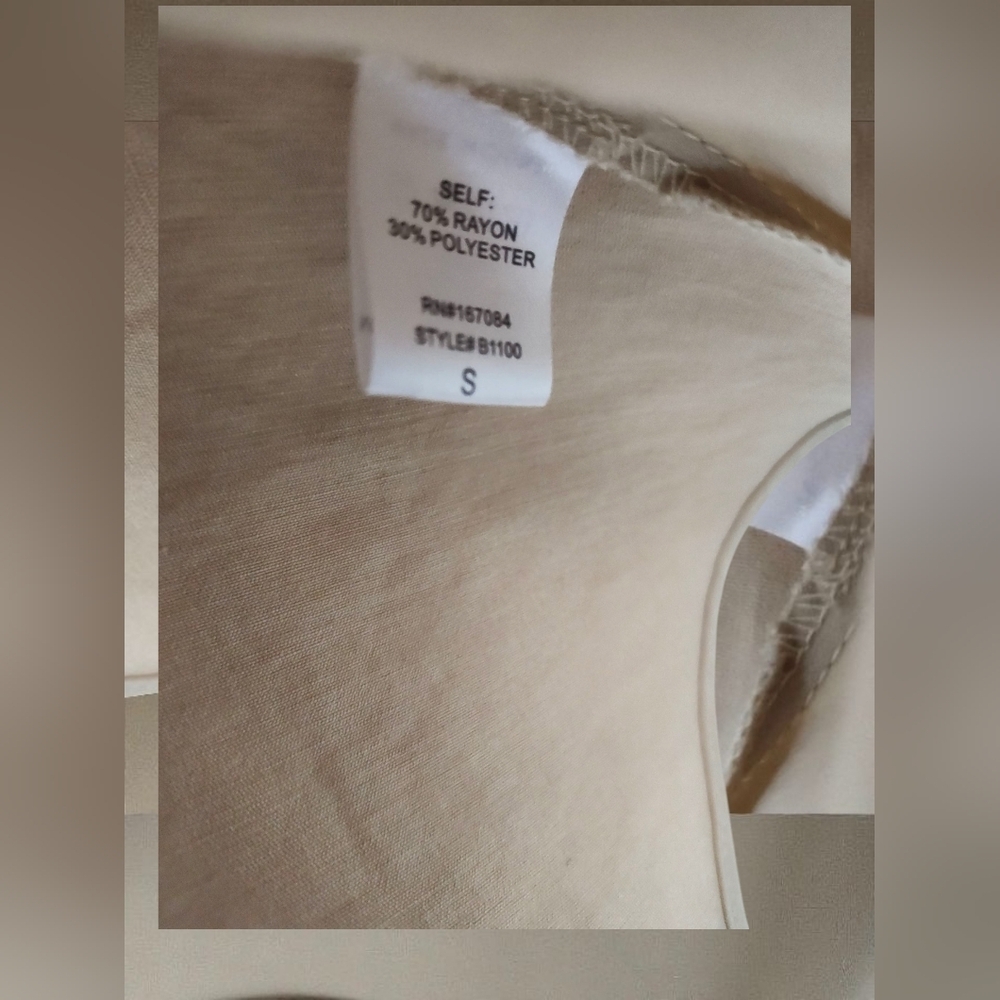 Pomander Place Cream Button-Down Shirt - Picture 4 of 4